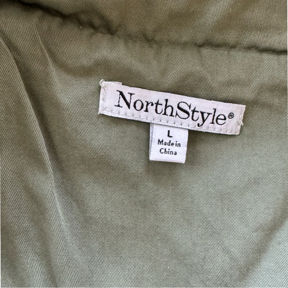 North Style olive green utility vest. Hooded front zip and snaps large gorpcore - Picture 6 of 9